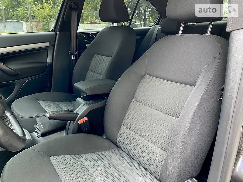 Седан Skoda Octavia 2012 в Дніпрі