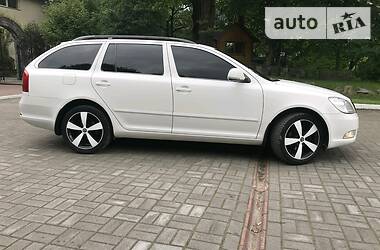Універсал Skoda Octavia 2011 в 
