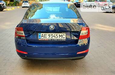 Седан Skoda Octavia 2013 в 