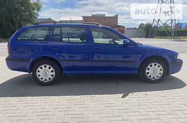 Універсал Skoda Octavia 2010 в 