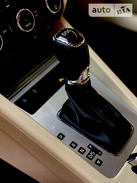 Седан Skoda Octavia 2015 в Ужгороде