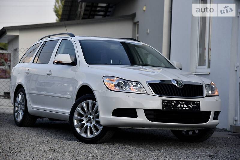 Універсал Skoda Octavia 2011 в Дрогобичі