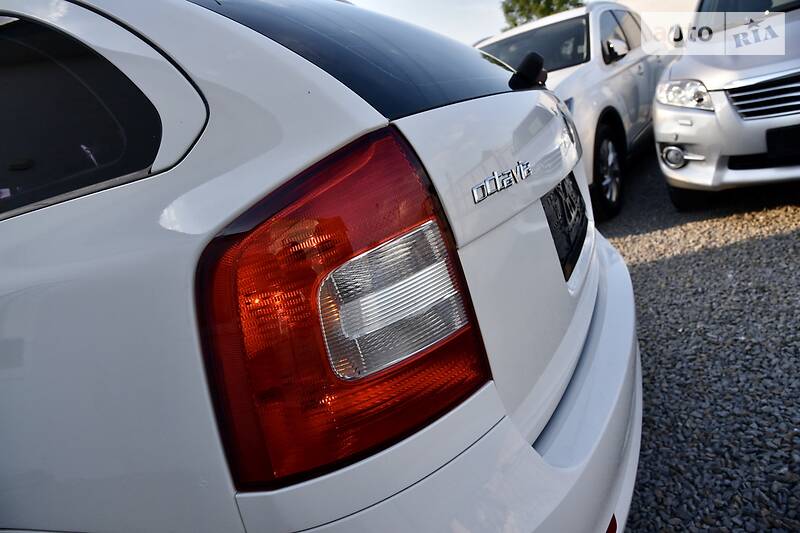 Універсал Skoda Octavia 2011 в Дрогобичі