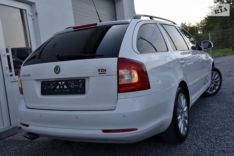 Універсал Skoda Octavia 2011 в Дрогобичі