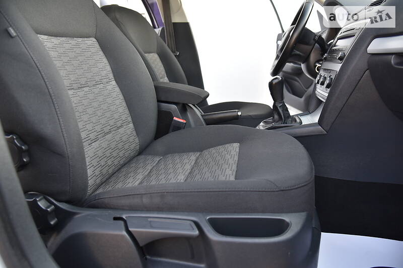 Універсал Skoda Octavia 2011 в Дрогобичі