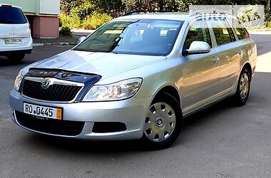 Універсал Skoda Octavia 2011 в Дрогобичі