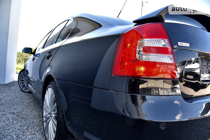 Седан Skoda Octavia 2009 в Дрогобичі