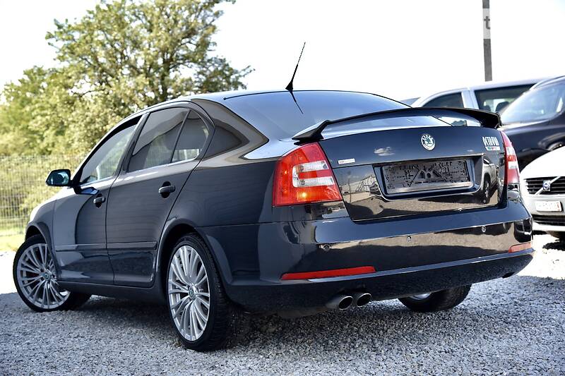 Седан Skoda Octavia 2009 в Дрогобичі