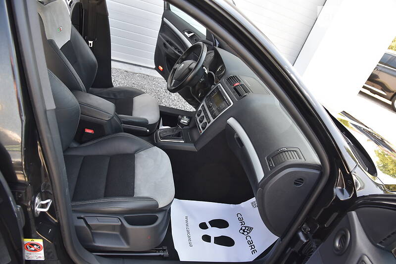 Седан Skoda Octavia 2009 в Дрогобичі
