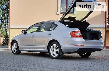 Седан Skoda Octavia 2014 в Самборе