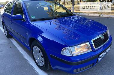 Хетчбек Skoda Octavia 2004 в 