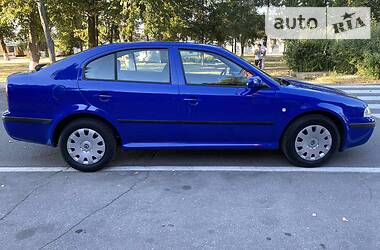 Хетчбек Skoda Octavia 2004 в 