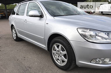 Универсал Skoda Octavia 2010 в Ровно