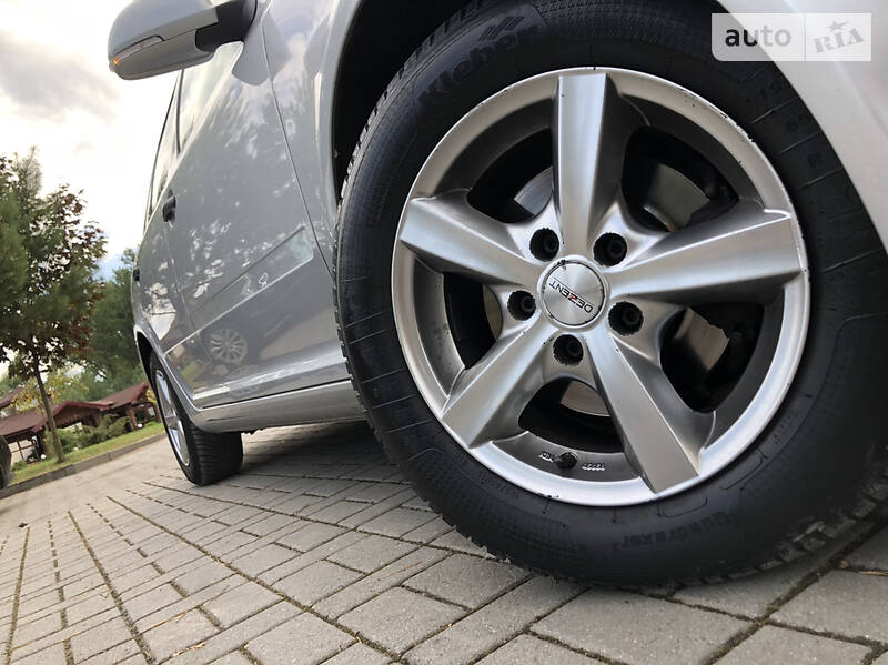 Седан Skoda Octavia 2009 в Дрогобичі