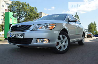 Седан Skoda Octavia 2011 в 