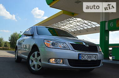 Седан Skoda Octavia 2011 в 