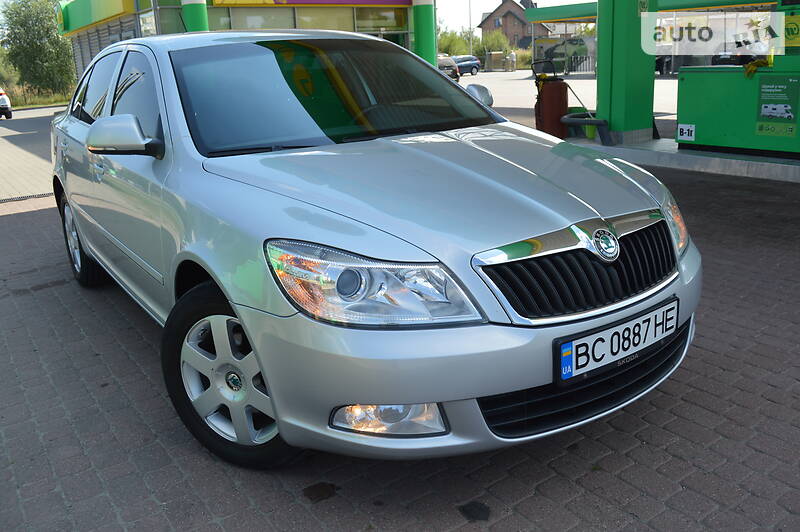 Седан Skoda Octavia 2011 в Дрогобичі