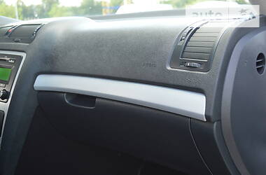 Седан Skoda Octavia 2011 в 