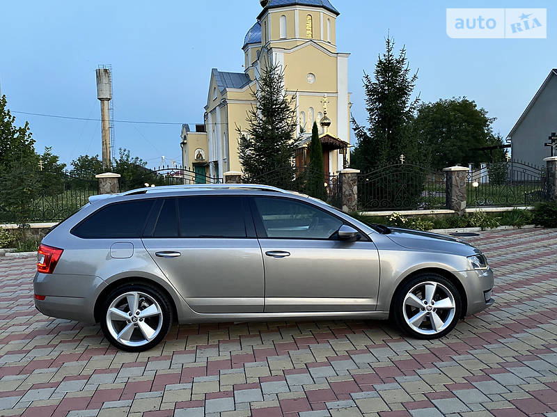 Универсал Skoda Octavia 2013 в Ужгороде
