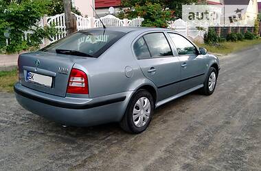 Хэтчбек Skoda Octavia 2002 в Костополе