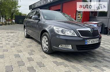 Универсал Skoda Octavia 2012 в Черновцах