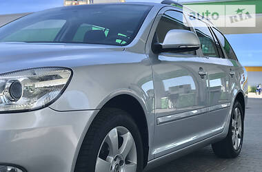 Універсал Skoda Octavia 2011 в 