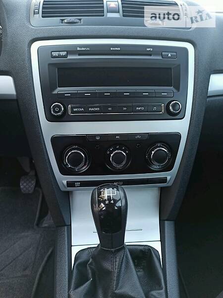 Універсал Skoda Octavia 2009 в Харкові