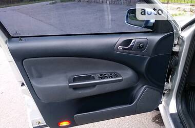 Ліфтбек Skoda Octavia 2004 в 