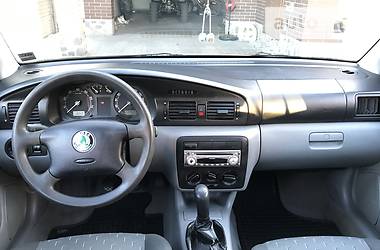 Лифтбек Skoda Octavia 2003 в Сумах