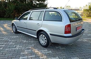 Универсал Skoda Octavia 2010 в Луцке