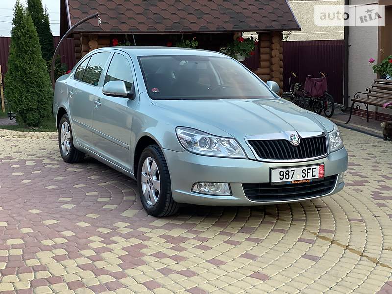 Седан Skoda Octavia 2011 в Тернополе