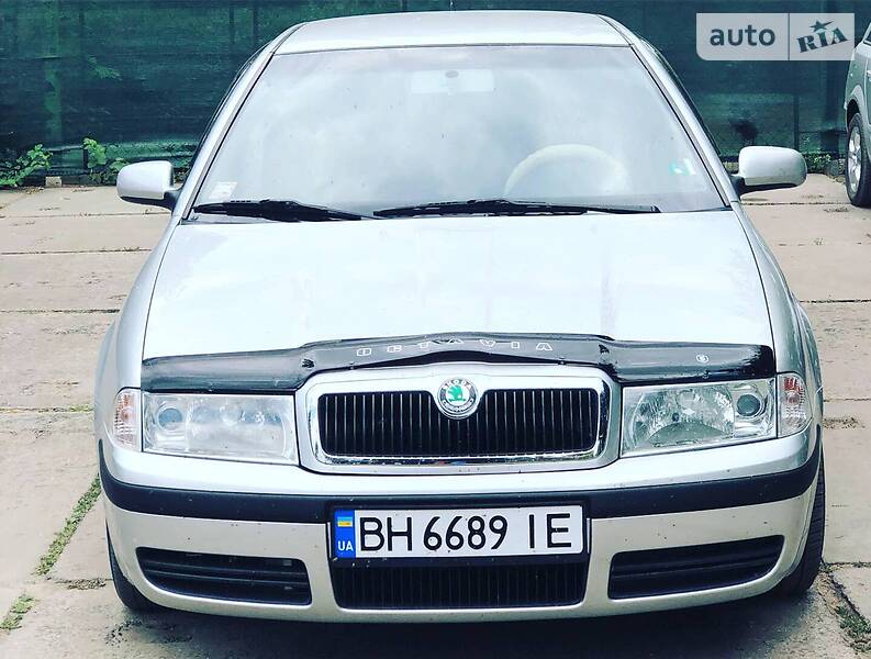 Седан Skoda Octavia 2003 в Измаиле