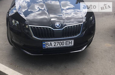 Седан Skoda Octavia 2020 в Петрове