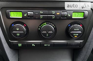 Седан Skoda Octavia 2008 в 