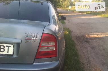 Седан Skoda Octavia 2003 в Житомире