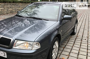 Седан Skoda Octavia 2004 в Тернополе