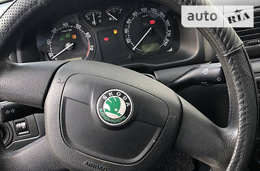 Седан Skoda Octavia 2010 в Стрые