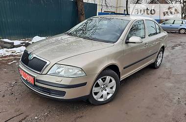 Хэтчбек Skoda Octavia 2005 в 