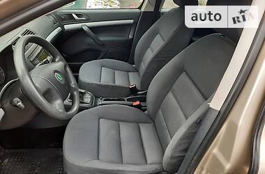 Хэтчбек Skoda Octavia 2005 в 