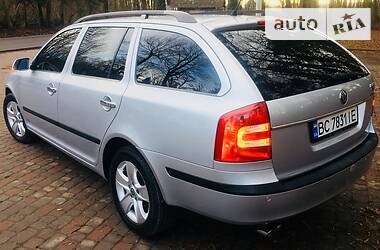 Универсал Skoda Octavia 2008 в Дрогобыче