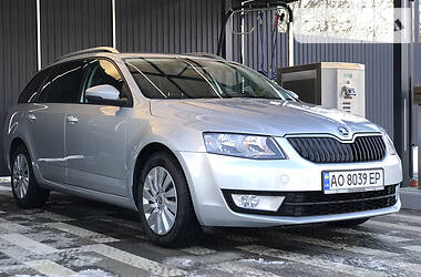 Универсал Skoda Octavia 2014 в Ужгороде