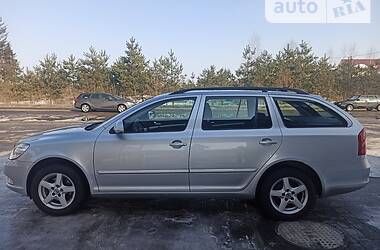 Универсал Skoda Octavia 2010 в Самборе