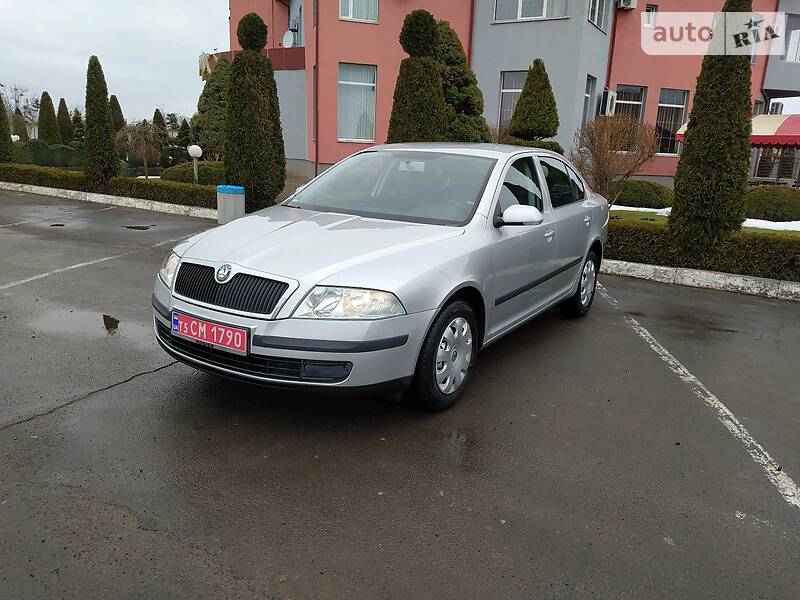 Хетчбек Skoda Octavia 2006 в Сарнах