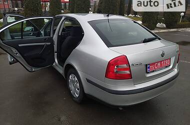 Хетчбек Skoda Octavia 2006 в Сарнах