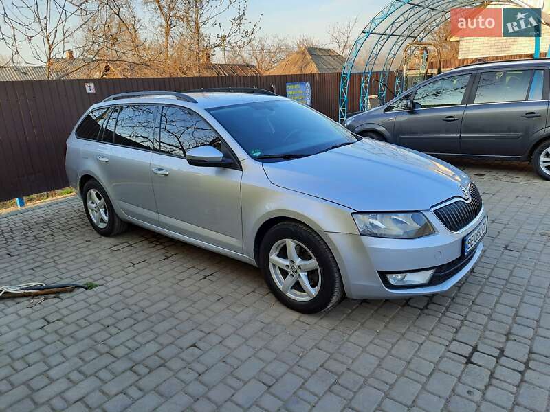 Універсал Skoda Octavia 2013 в Первомайську