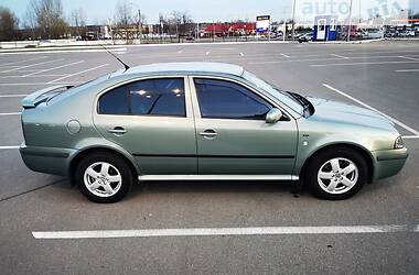 Лифтбек Skoda Octavia 2001 в Киеве