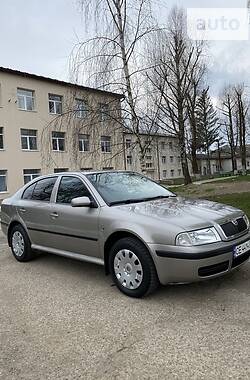 Седан Skoda Octavia 2009 в Черновцах