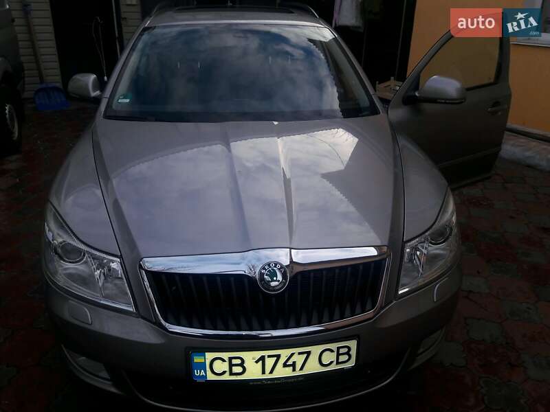 Универсал Skoda Octavia 2012 в Чернигове