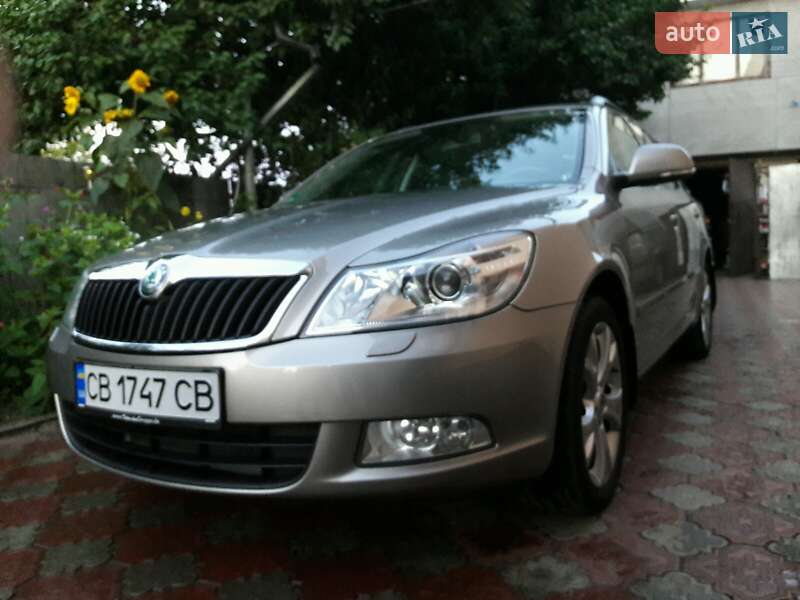 Универсал Skoda Octavia 2012 в Чернигове
