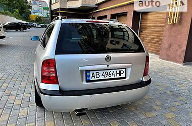 Универсал Skoda Octavia 2003 в 